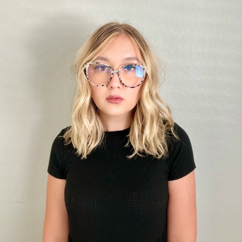 Meet your Posher, Hailey